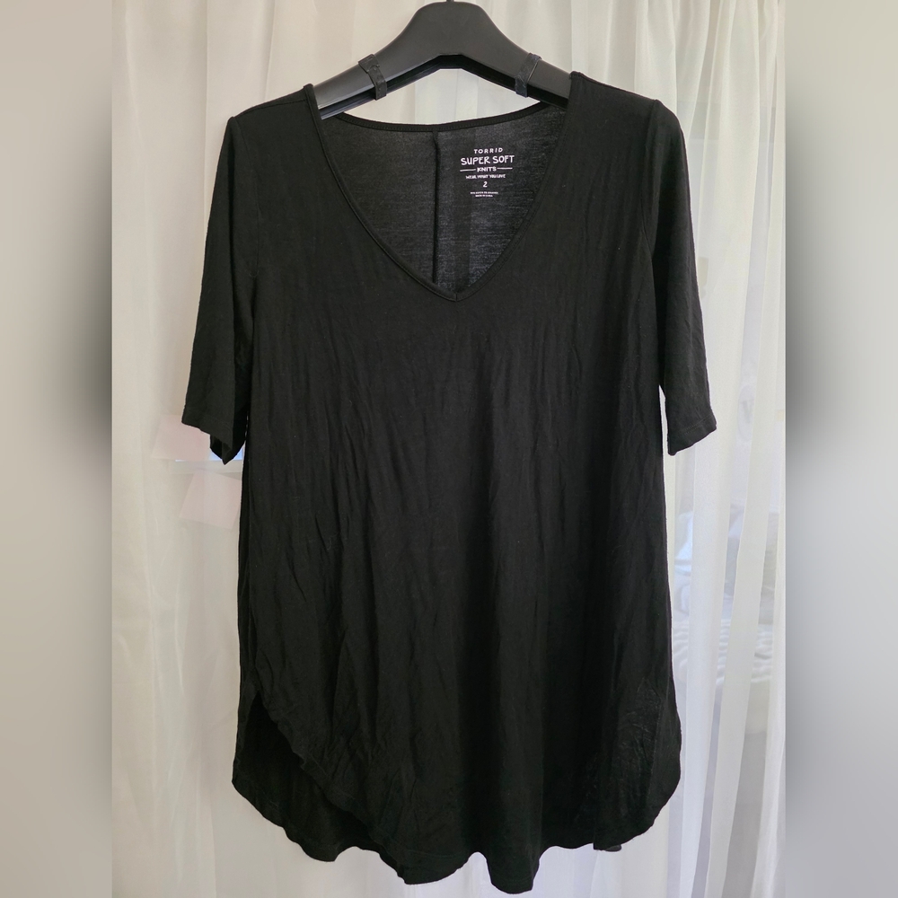 Torrid Black Super Soft Knit Tunic Length Top